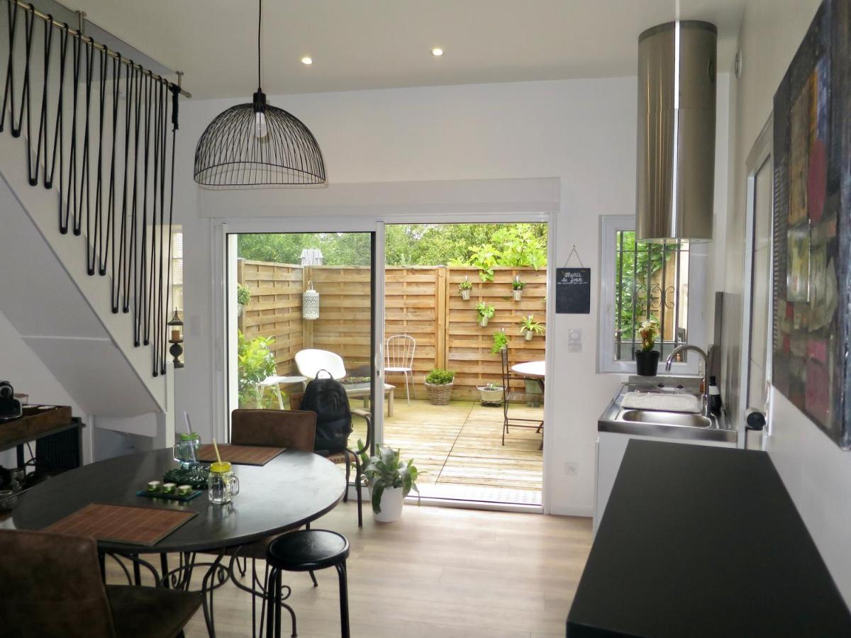 Duplex Contemporain Terrasse Exterieure Parking Apartman Leves Kültér fotó